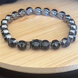Perfect Jet beveled 7 inch bracelet